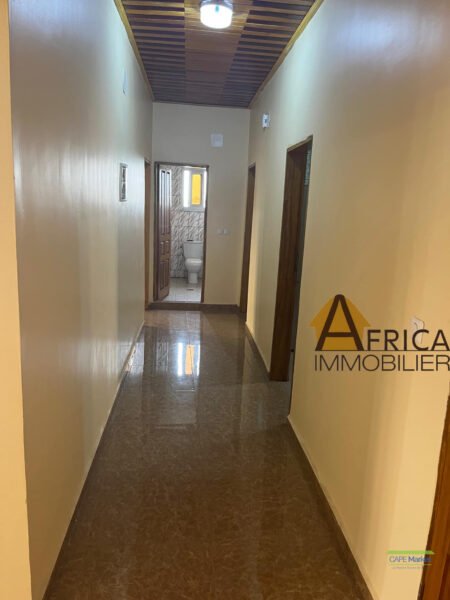 A louer appartement meublé 2 chambres situé au 2e étage d’un immeuble construit récemment