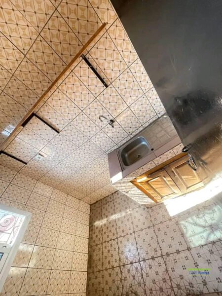 STUDIO MODERNE À LOUER