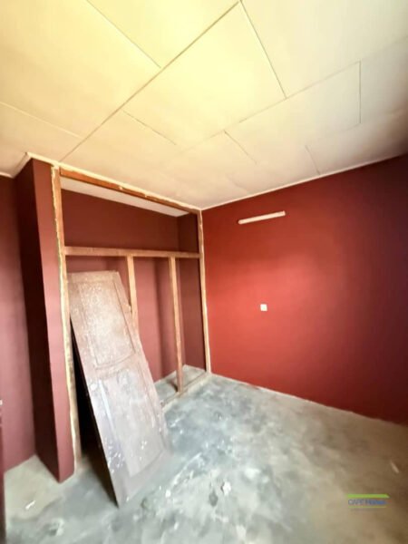 VILLA MODESTE À LOUER À NGOUSSO