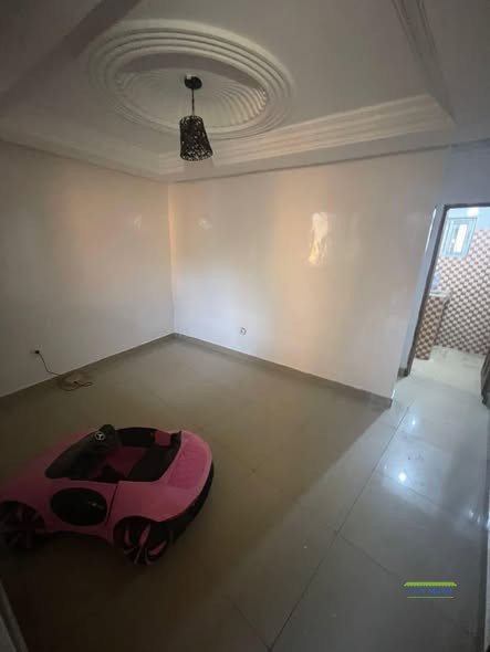 Studio moderne sécurisé parking gardien forage