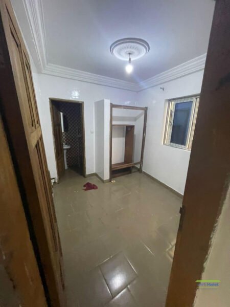 Studio moderne sécurisé parking gardien forage