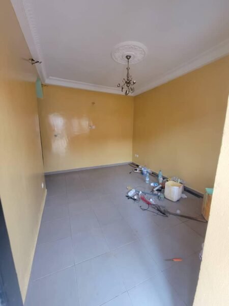 STUDIO MODERNE CHIC À ngousso HÔPITAL Général dans un cadre reposant