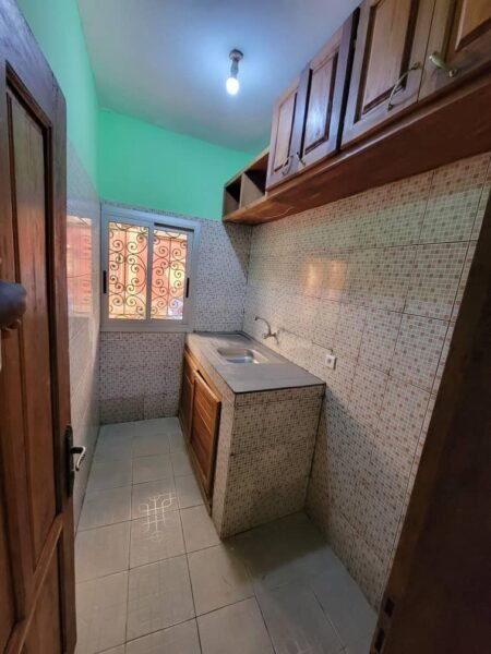 STUDIO MODERNE CHIC À ngousso HÔPITAL Général dans un cadre reposant