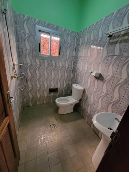 STUDIO MODERNE CHIC À ngousso HÔPITAL Général dans un cadre reposant