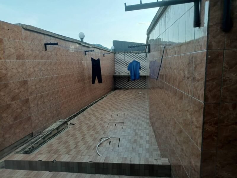 Appartement à louer dans un immeuble nouvellement construit haut standing à nyom sonatrel
