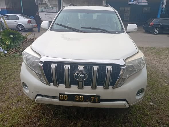 Land cruser prado année 2016, essence vvti automatique