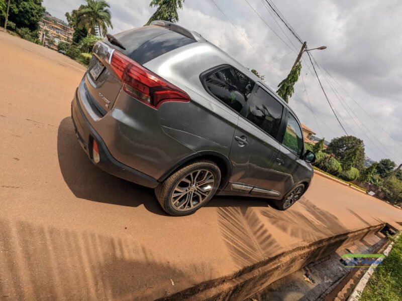 Mitsubishi Outlander 2016