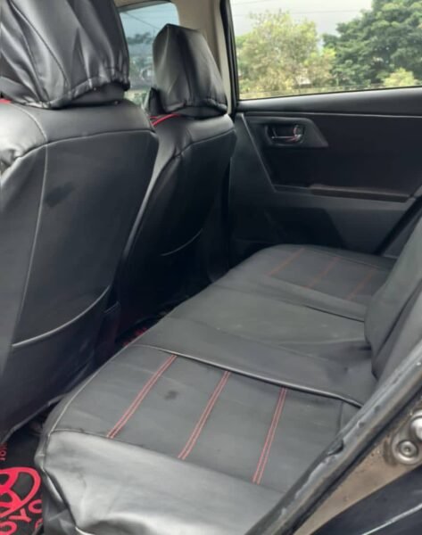 Toyota Auris 2013