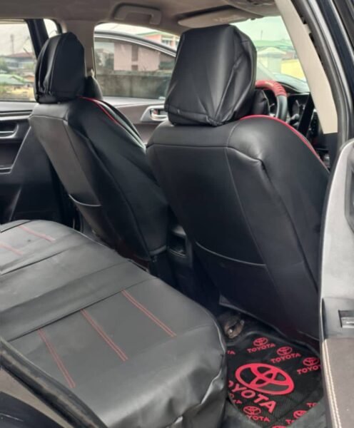 Toyota Auris 2013