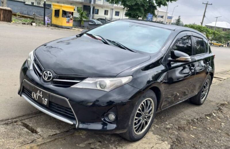 Toyota Auris 2013