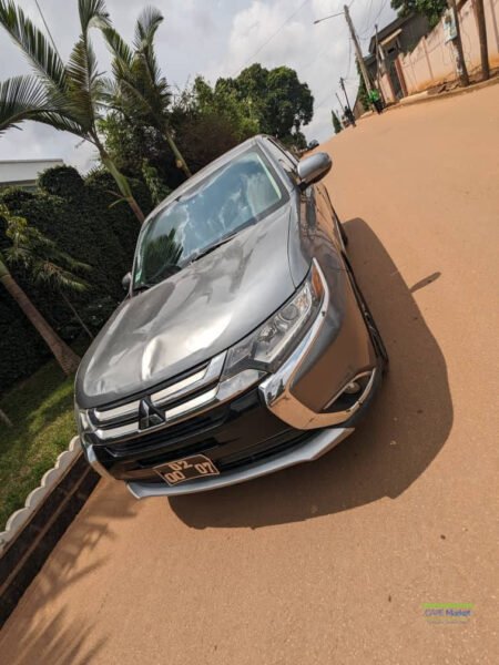 Mitsubishi Outlander 2016
