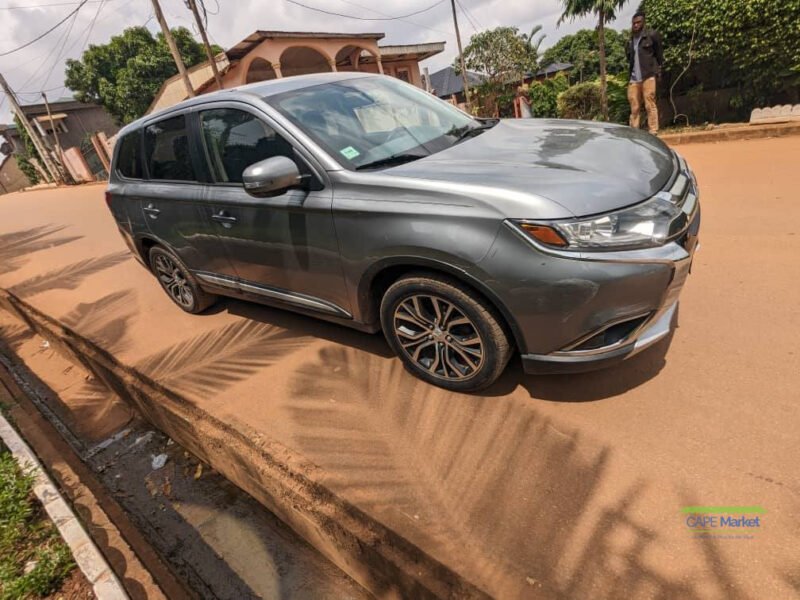 Mitsubishi Outlander 2016