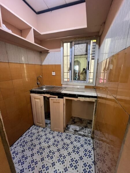 STUDIO MODERNE À LOUER – SIMBOCK