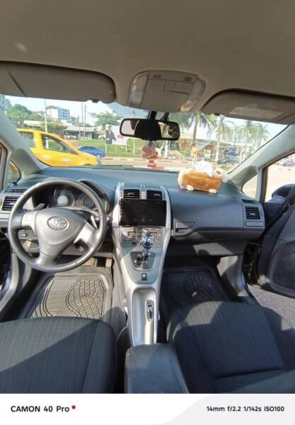 TOYOTA AURIS 2009