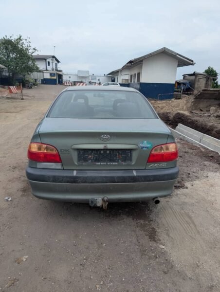 Toyota Avensis occasion Europe année 2002