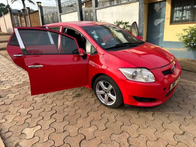 TOYOTA AURIS 2008