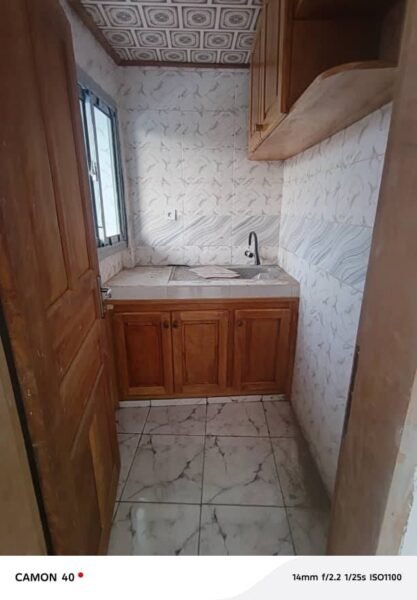 Studio nouvellement construit à Ndogbong