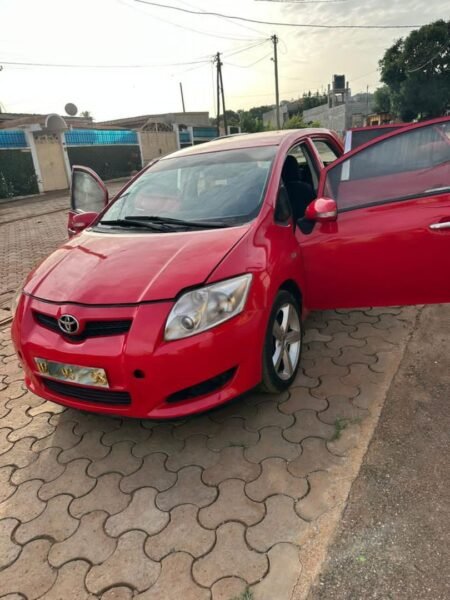 TOYOTA AURIS 2008