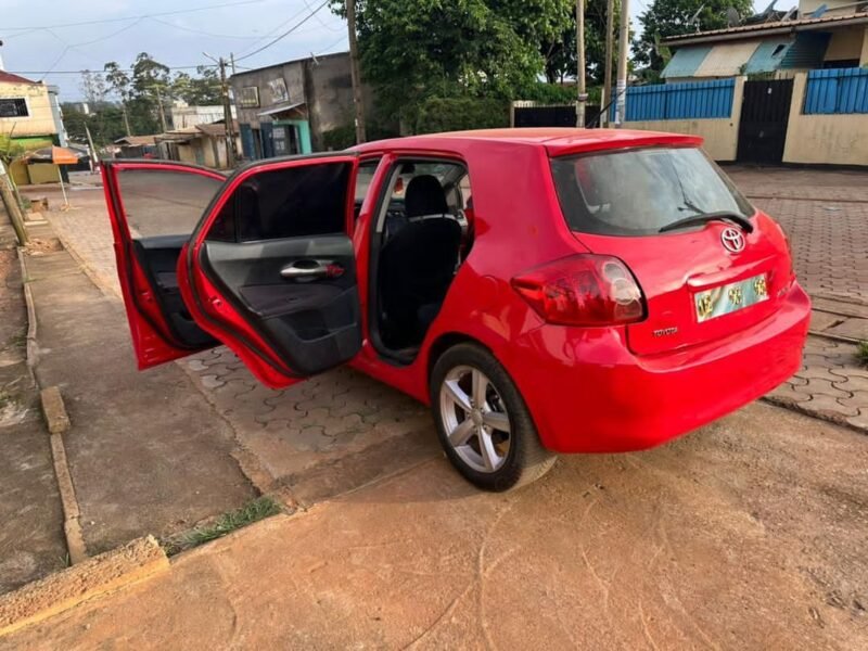 TOYOTA AURIS 2008