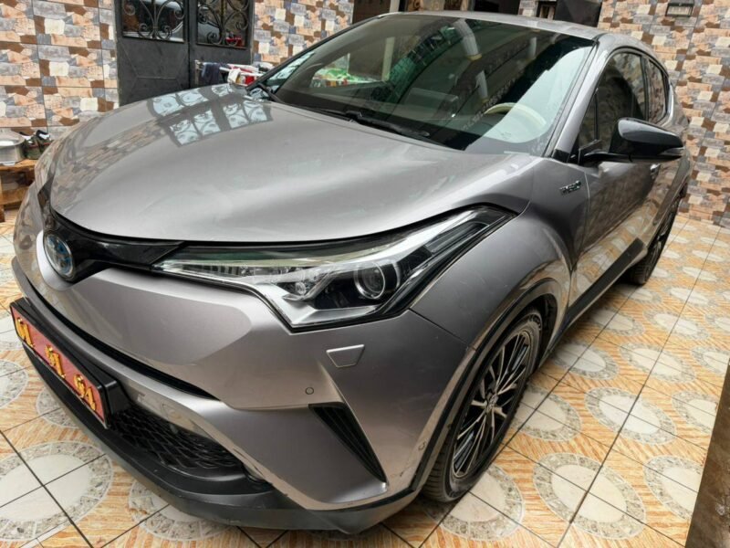 TOYOTA CHR HYBRIDE
