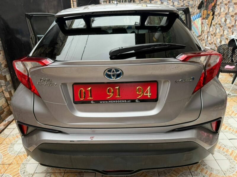 TOYOTA CHR HYBRIDE