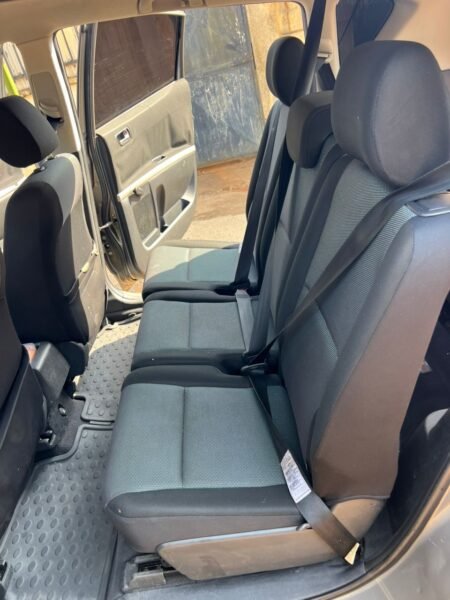 Toyota Corolla Verso – 7 Places
