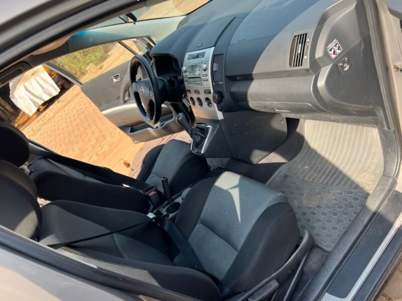 Toyota Corolla Verso – 7 Places