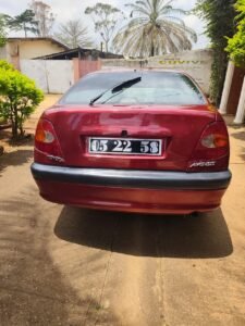 Toyota Avensis leafback