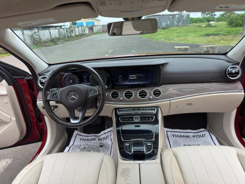 Mercedes E 300
