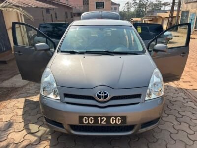 Toyota Corolla Verso – 7 Places